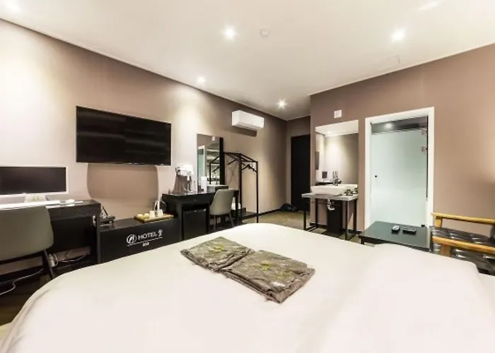 Gangdong Moon Boutique Motel