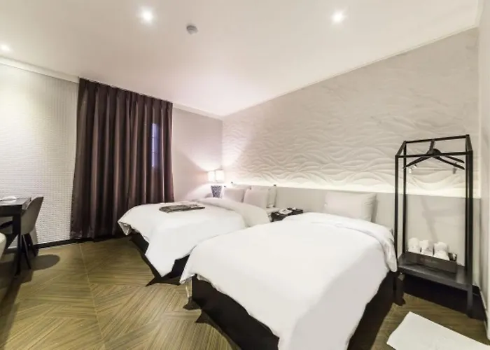Gangdong Moon Boutique Motel